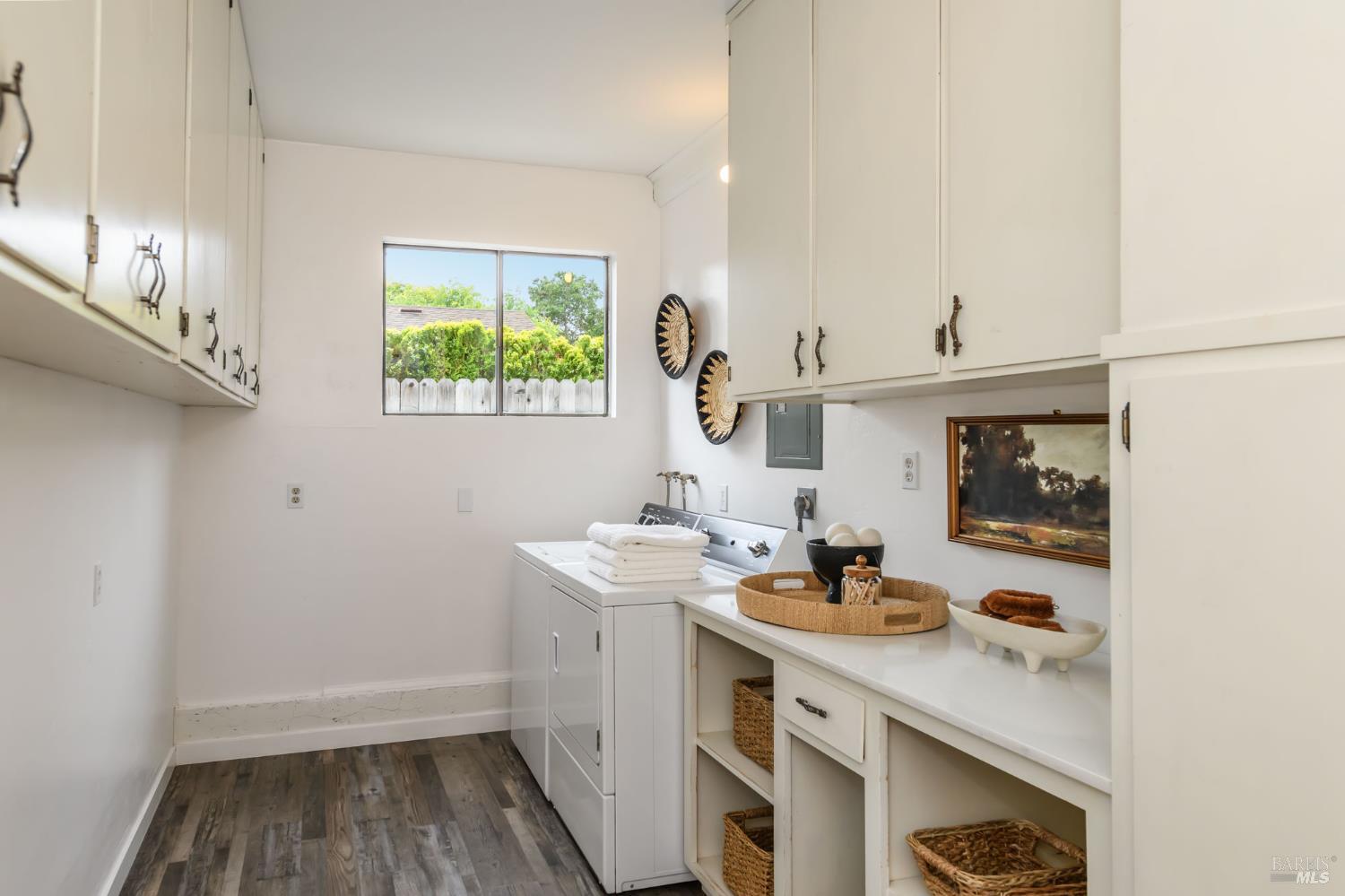 727 Cindy Lane Petaluma CA 94952