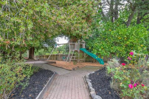 727 Cindy Lane Petaluma CA 94952