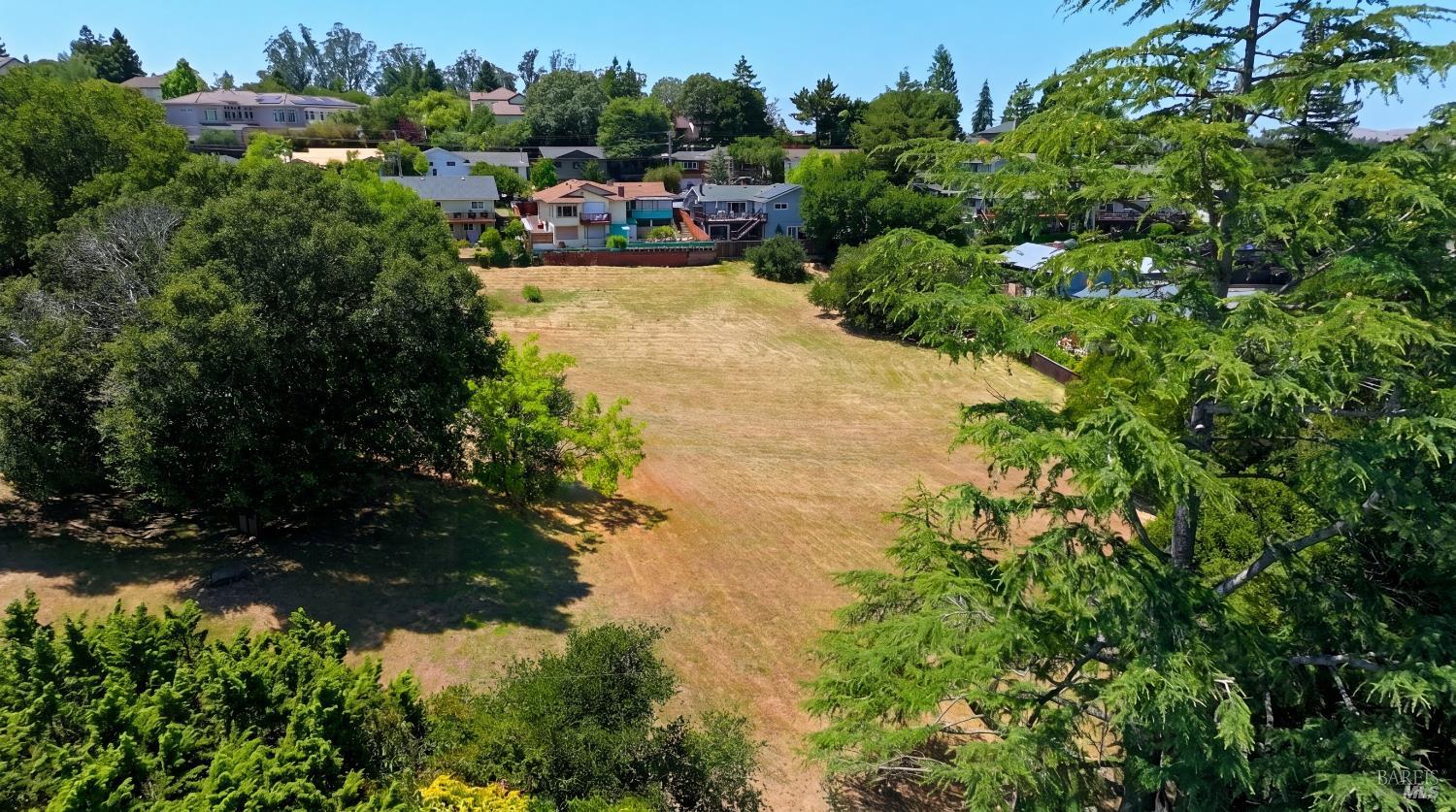 727 Cindy Lane Petaluma CA 94952