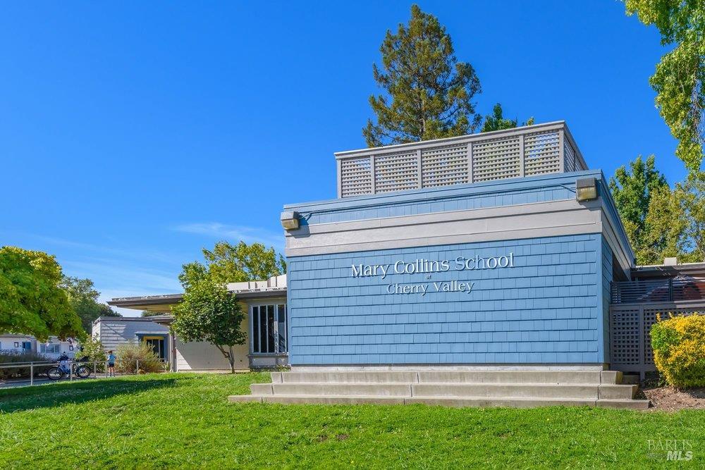 727 Cindy Lane Petaluma CA 94952