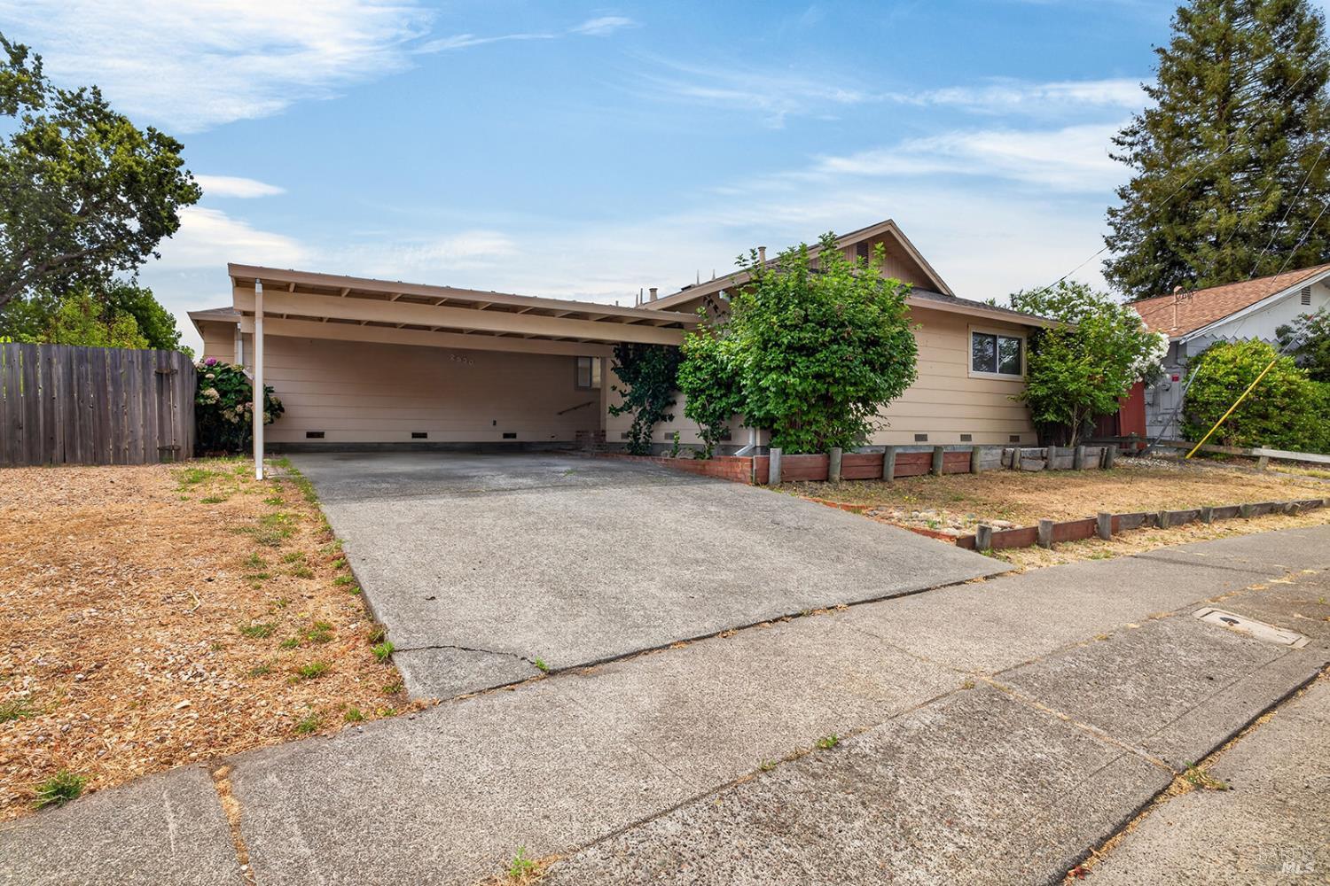 Santa Rosa CA, 2530 Tamarisk Drive