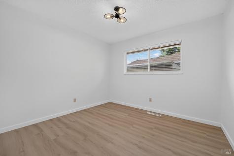 2530 Tamarisk Drive Santa Rosa CA 95405