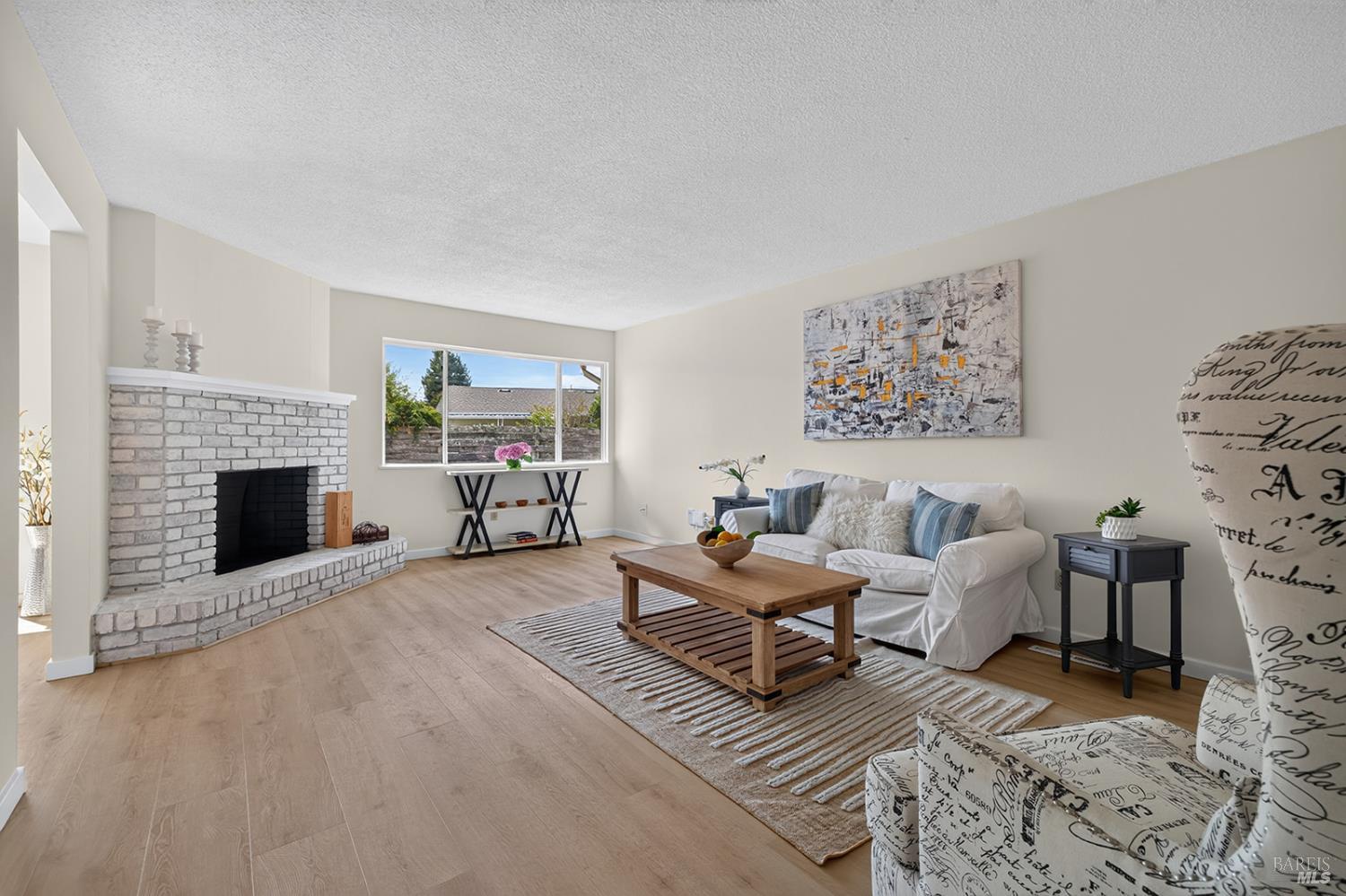 2530 Tamarisk Drive Santa Rosa CA 95405