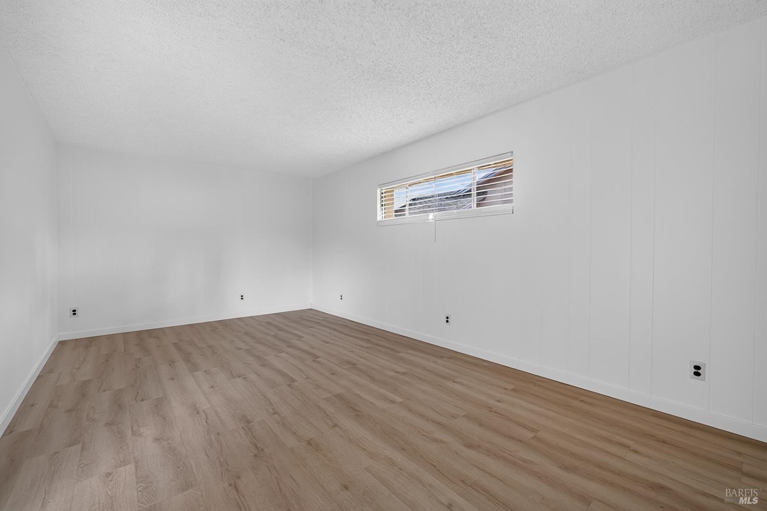 2530 Tamarisk Drive Santa Rosa CA 95405