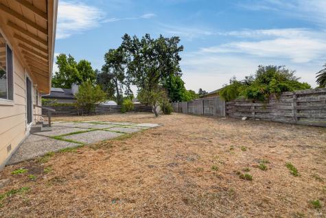 2530 Tamarisk Drive Santa Rosa CA 95405