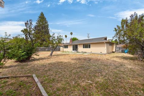 2530 Tamarisk Drive Santa Rosa CA 95405