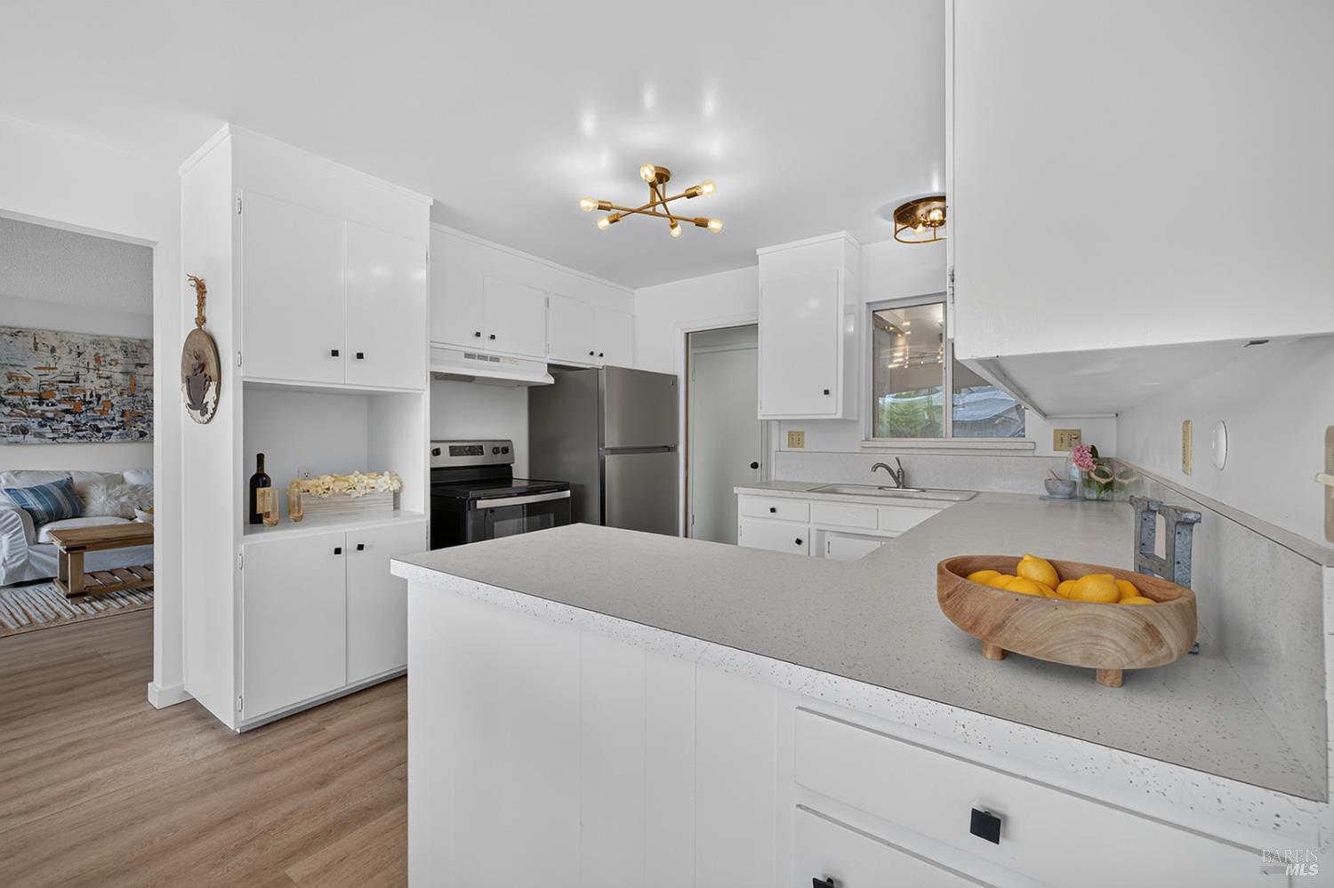 2530 Tamarisk Drive Santa Rosa CA 95405