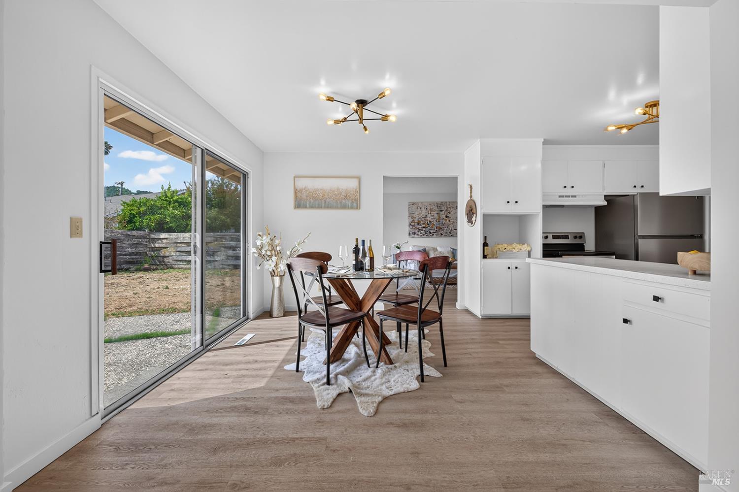 2530 Tamarisk Drive Santa Rosa CA 95405