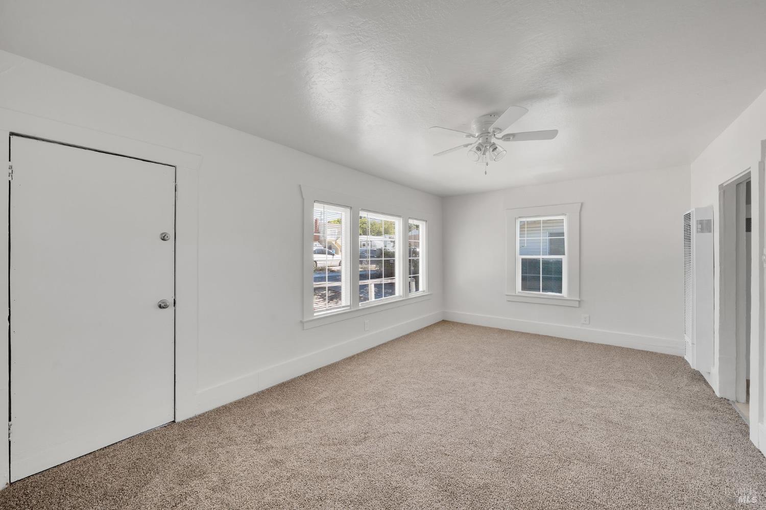 445 Benicia Road Vallejo CA 94590