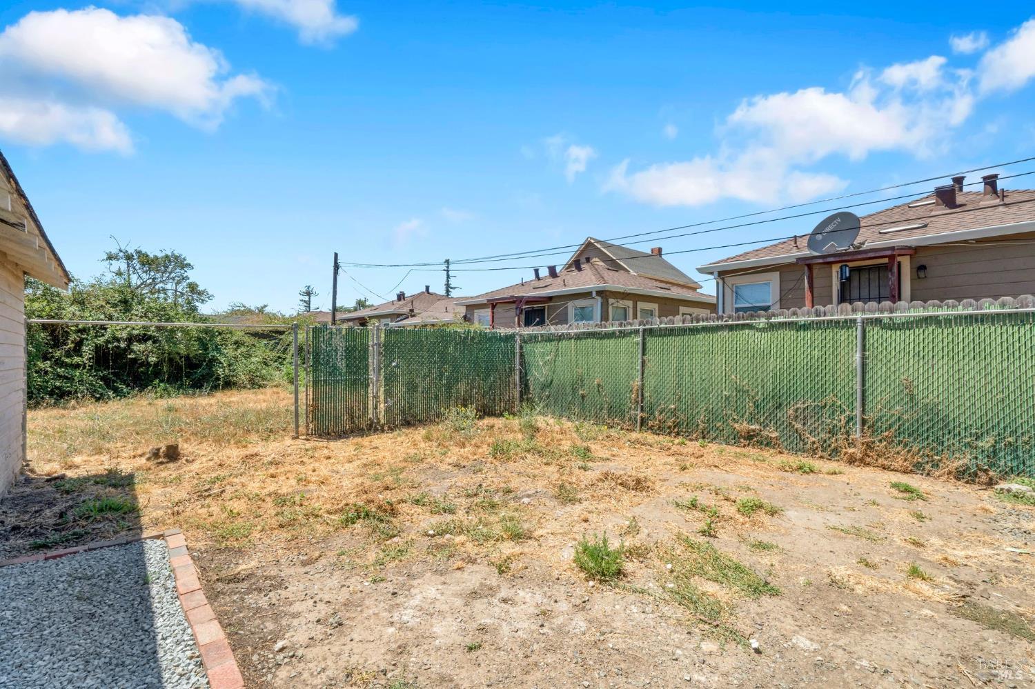 445 Benicia Road Vallejo CA 94590