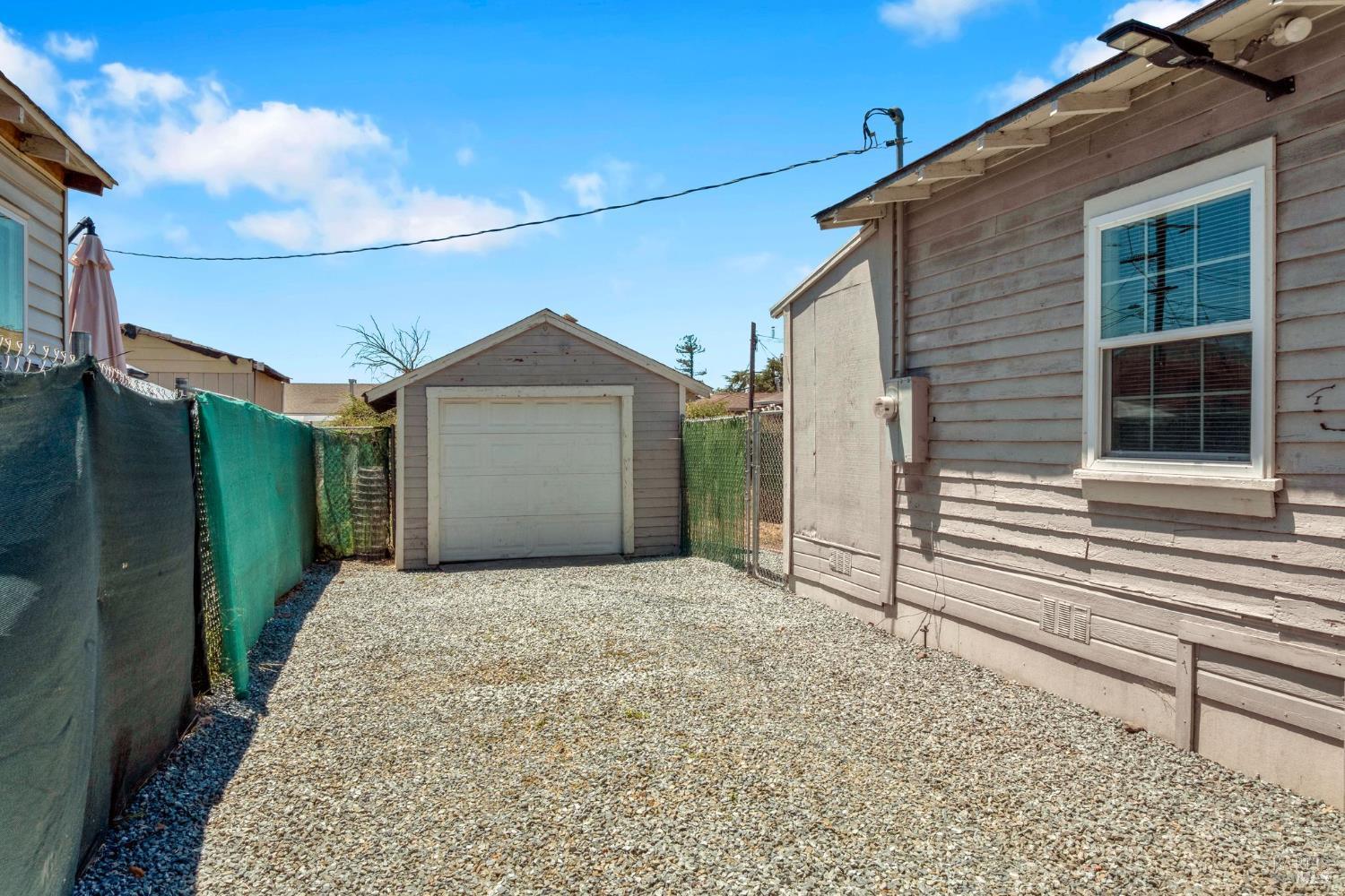 445 Benicia Road Vallejo CA 94590