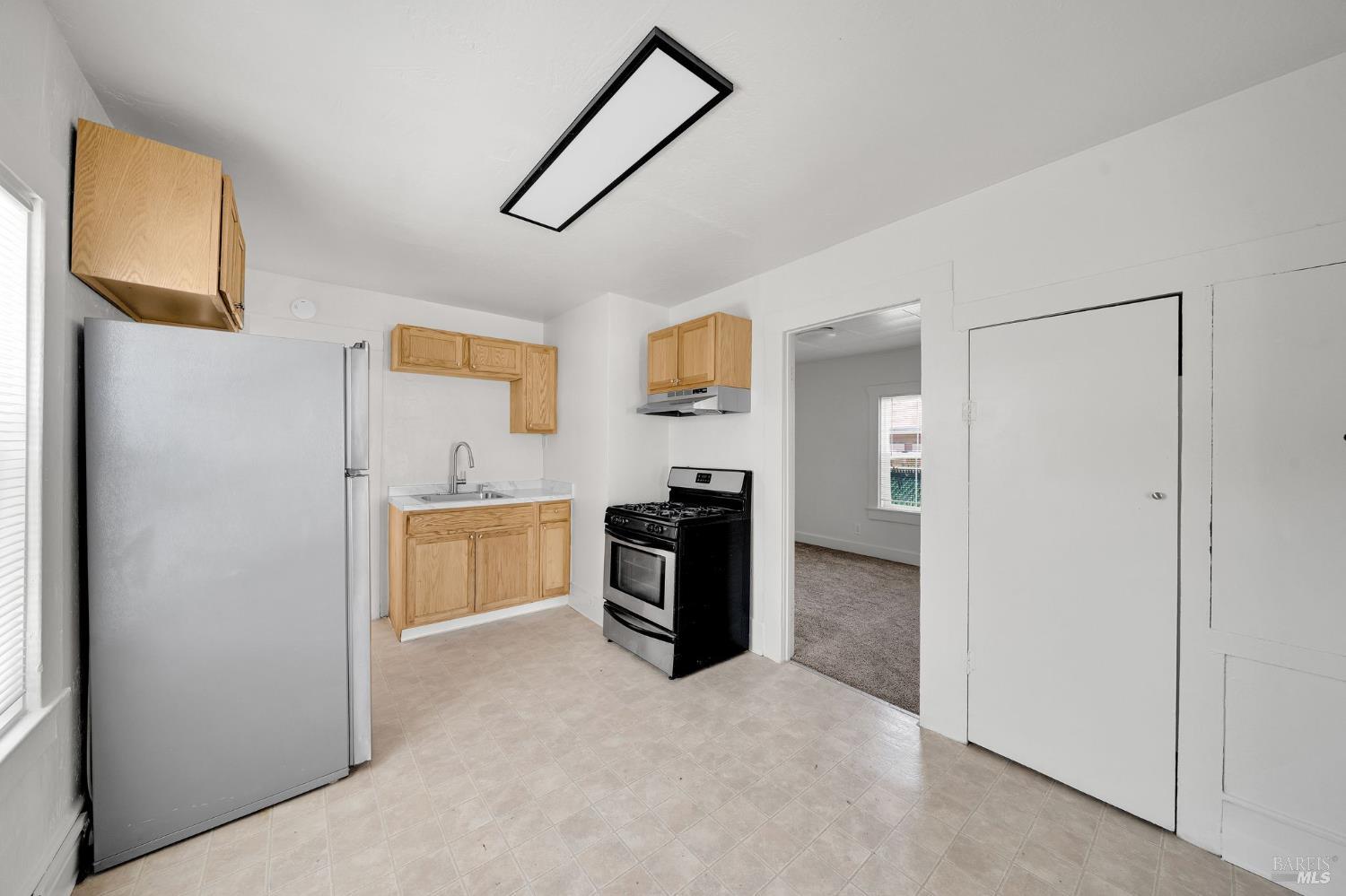 445 Benicia Road Vallejo CA 94590
