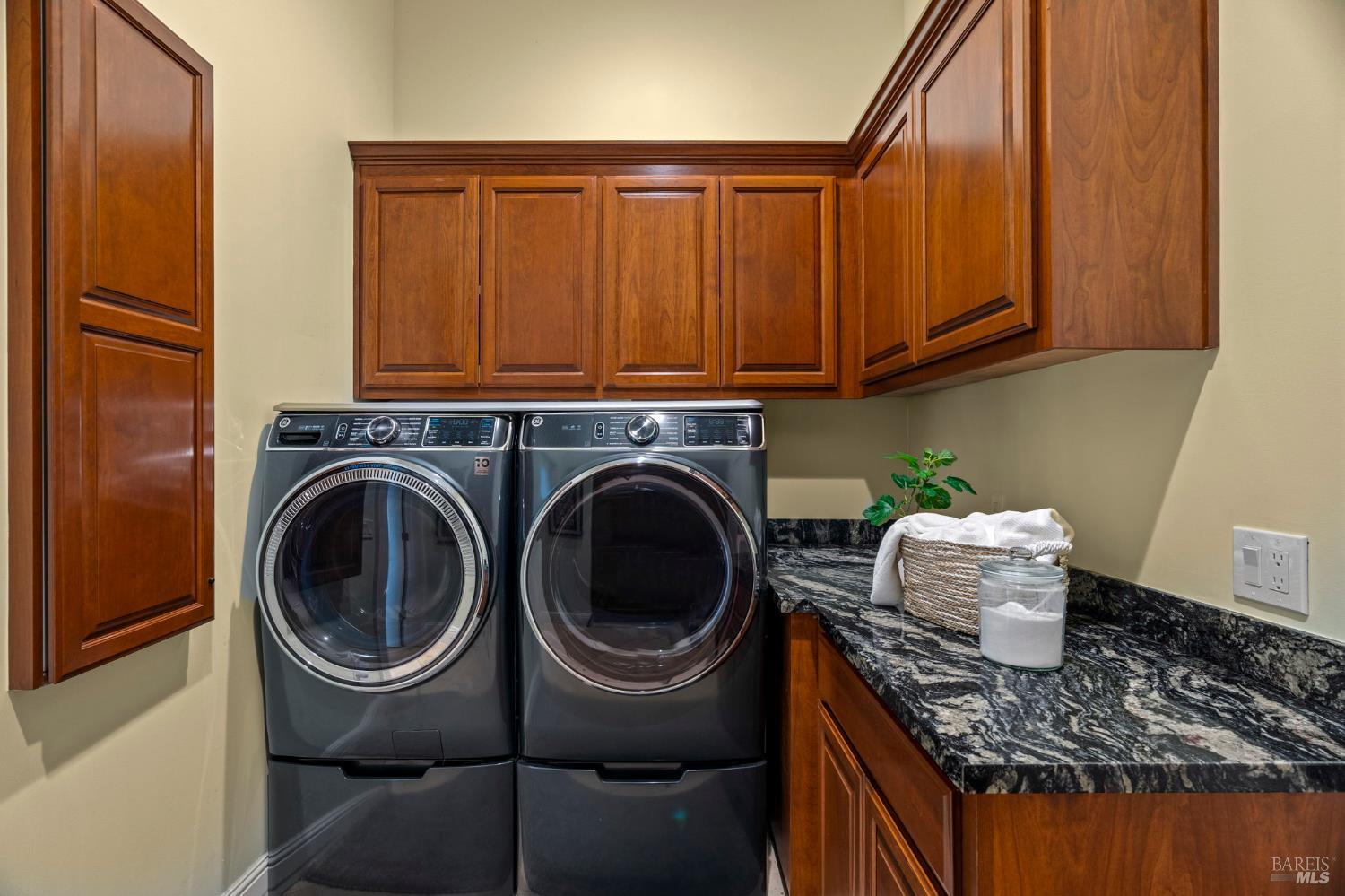 34 Buhman Court Napa CA 94558