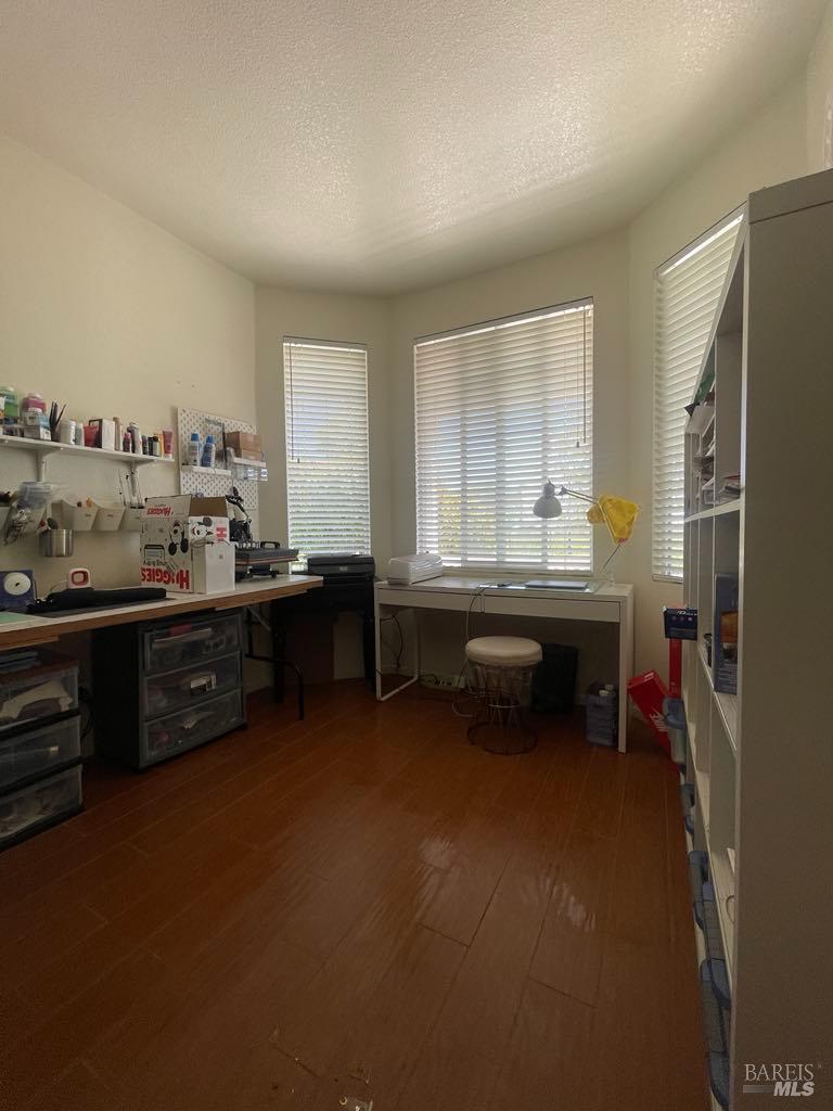 2507 Winterhaven Avenue Santa Rosa CA 95404