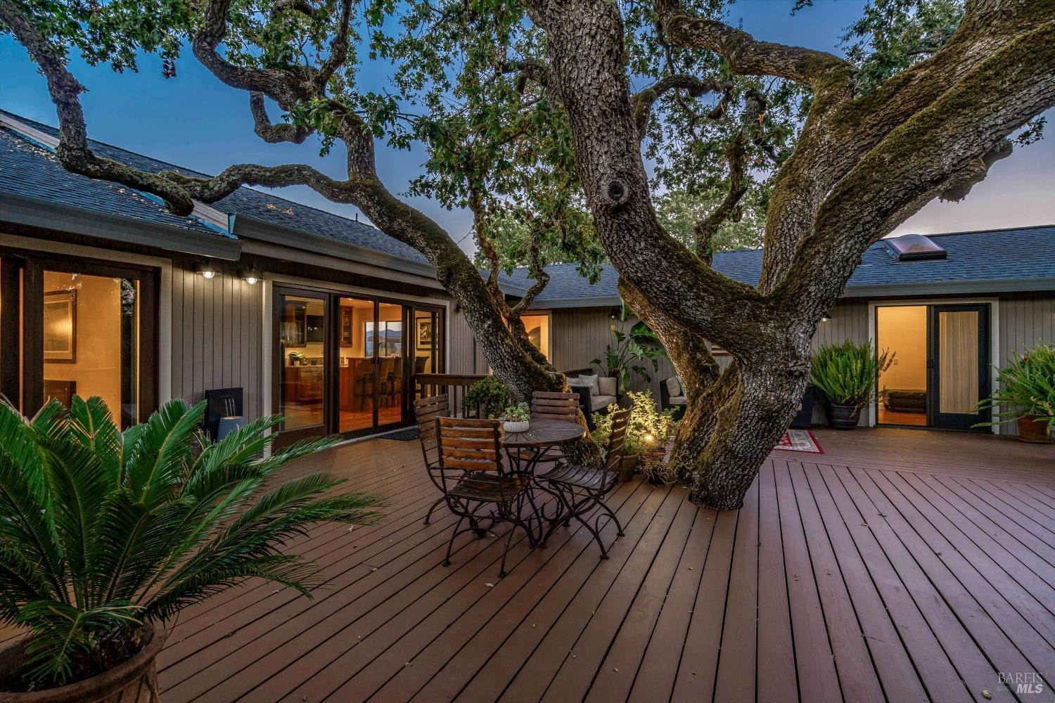 10 Skycrest Way Napa CA 94558