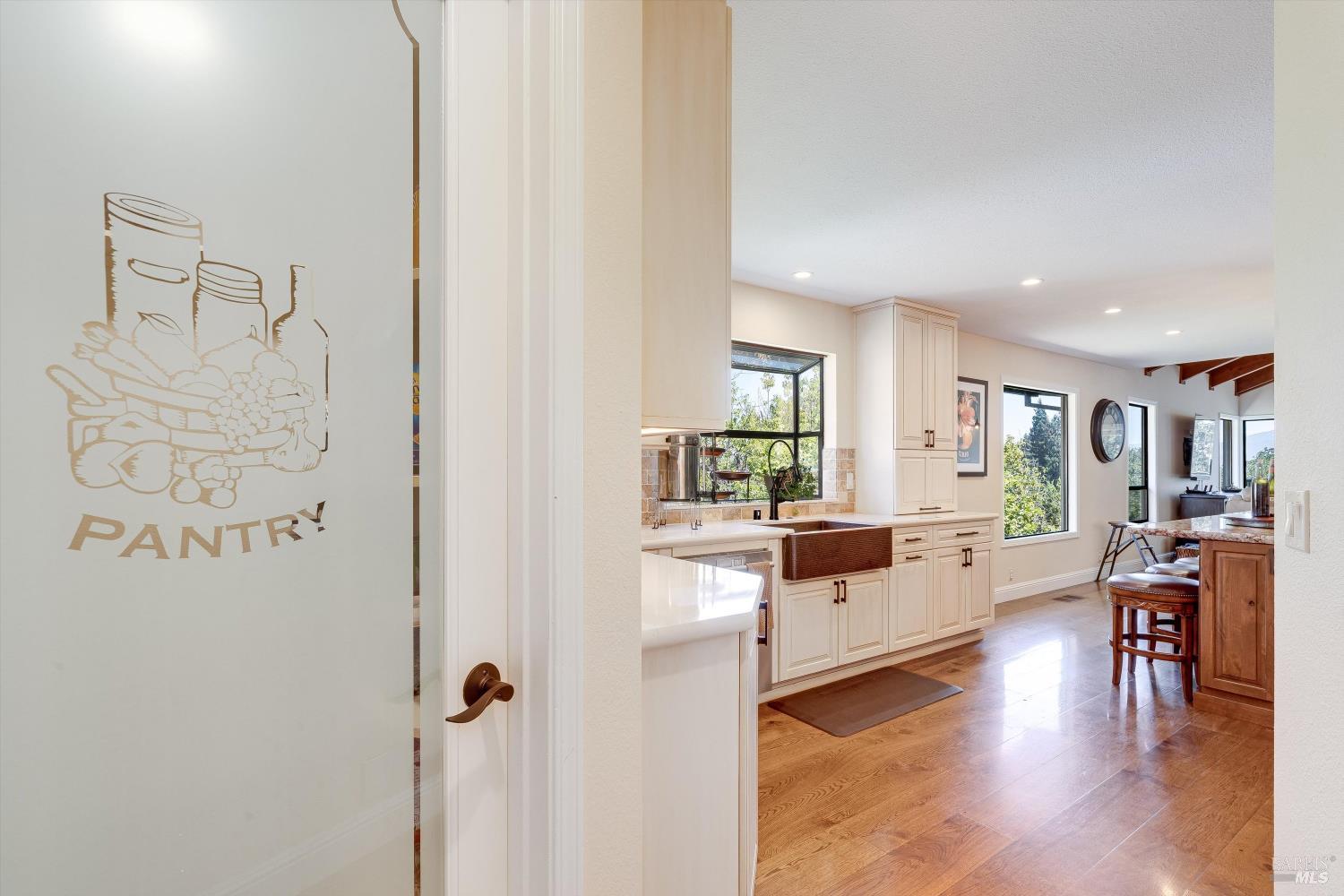 10 Skycrest Way Napa CA 94558