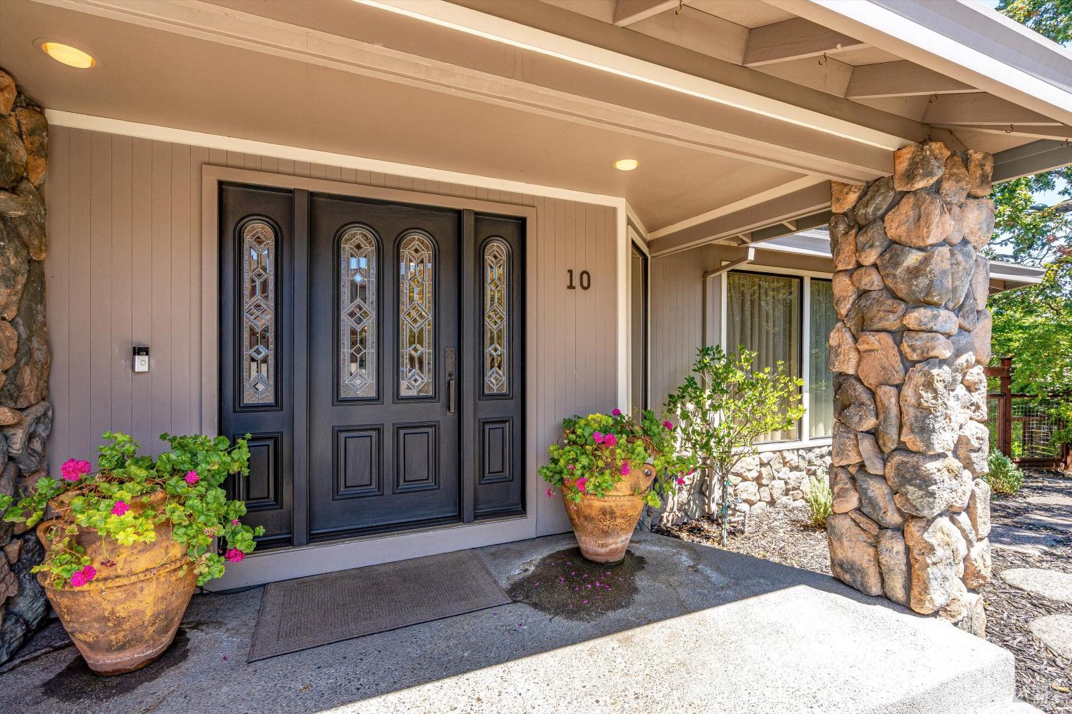 10 Skycrest Way Napa CA 94558