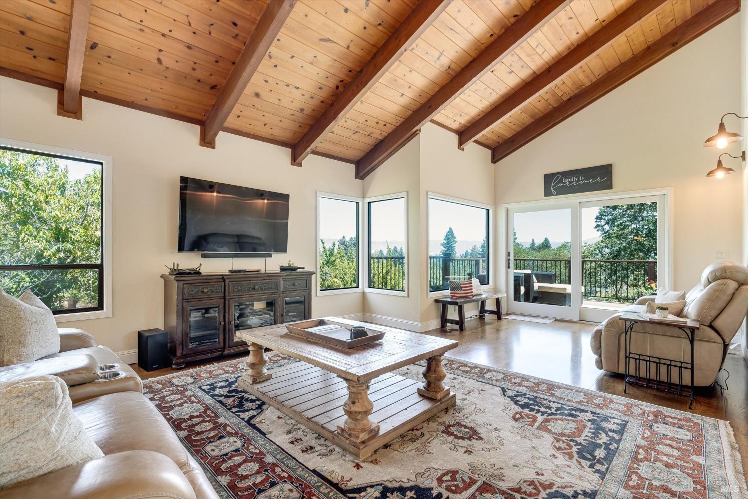 10 Skycrest Way Napa CA 94558