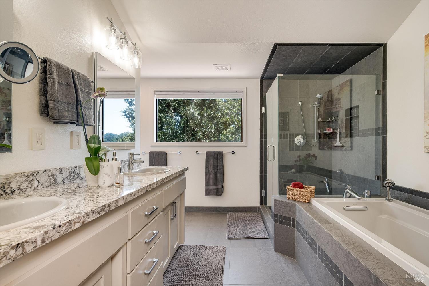 10 Skycrest Way Napa CA 94558