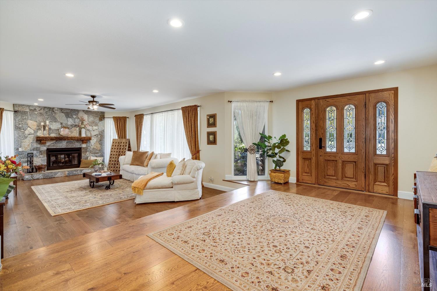 10 Skycrest Way Napa CA 94558