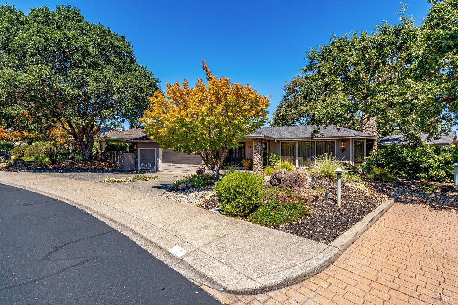 10 Skycrest Way Napa CA 94558
