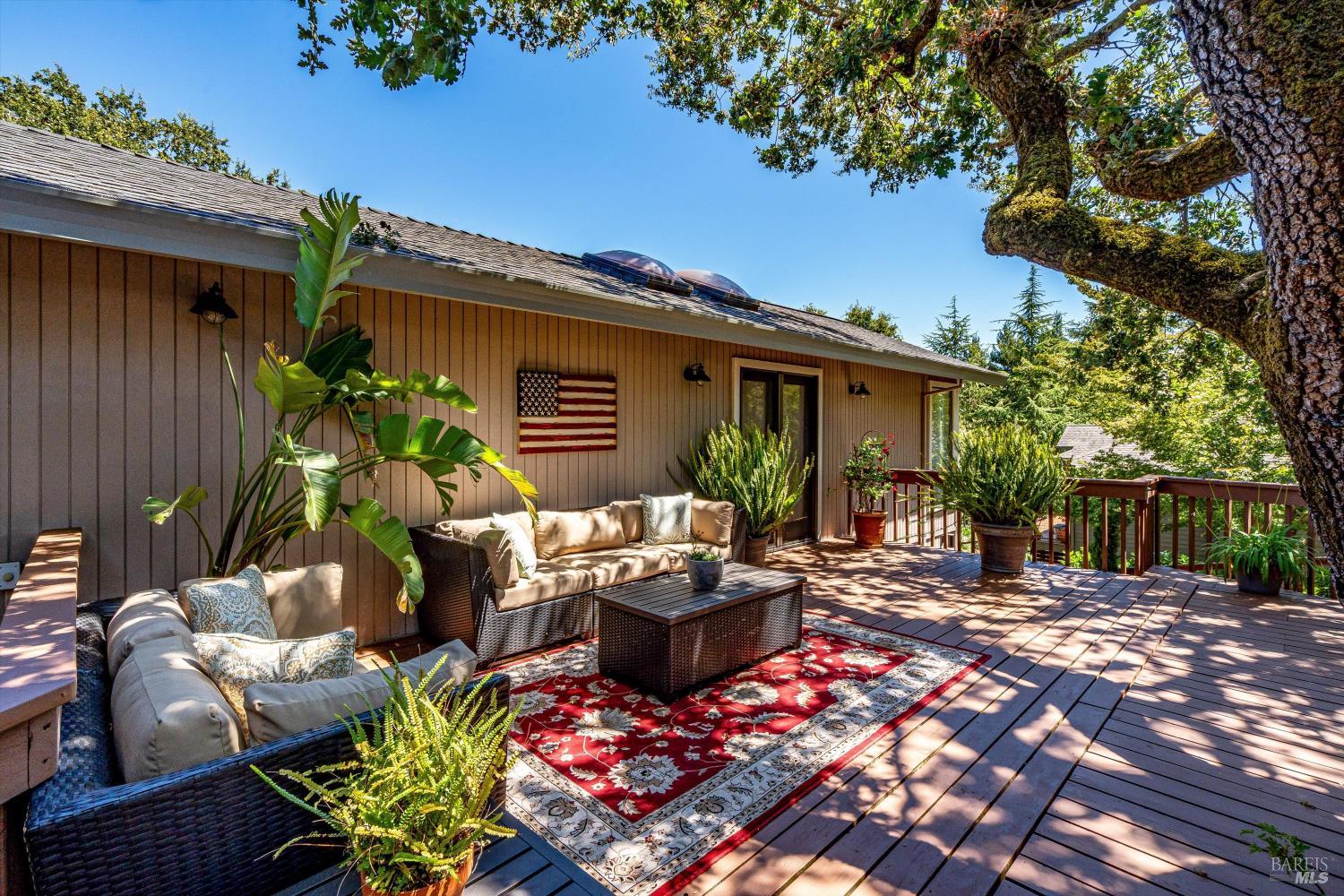10 Skycrest Way Napa CA 94558