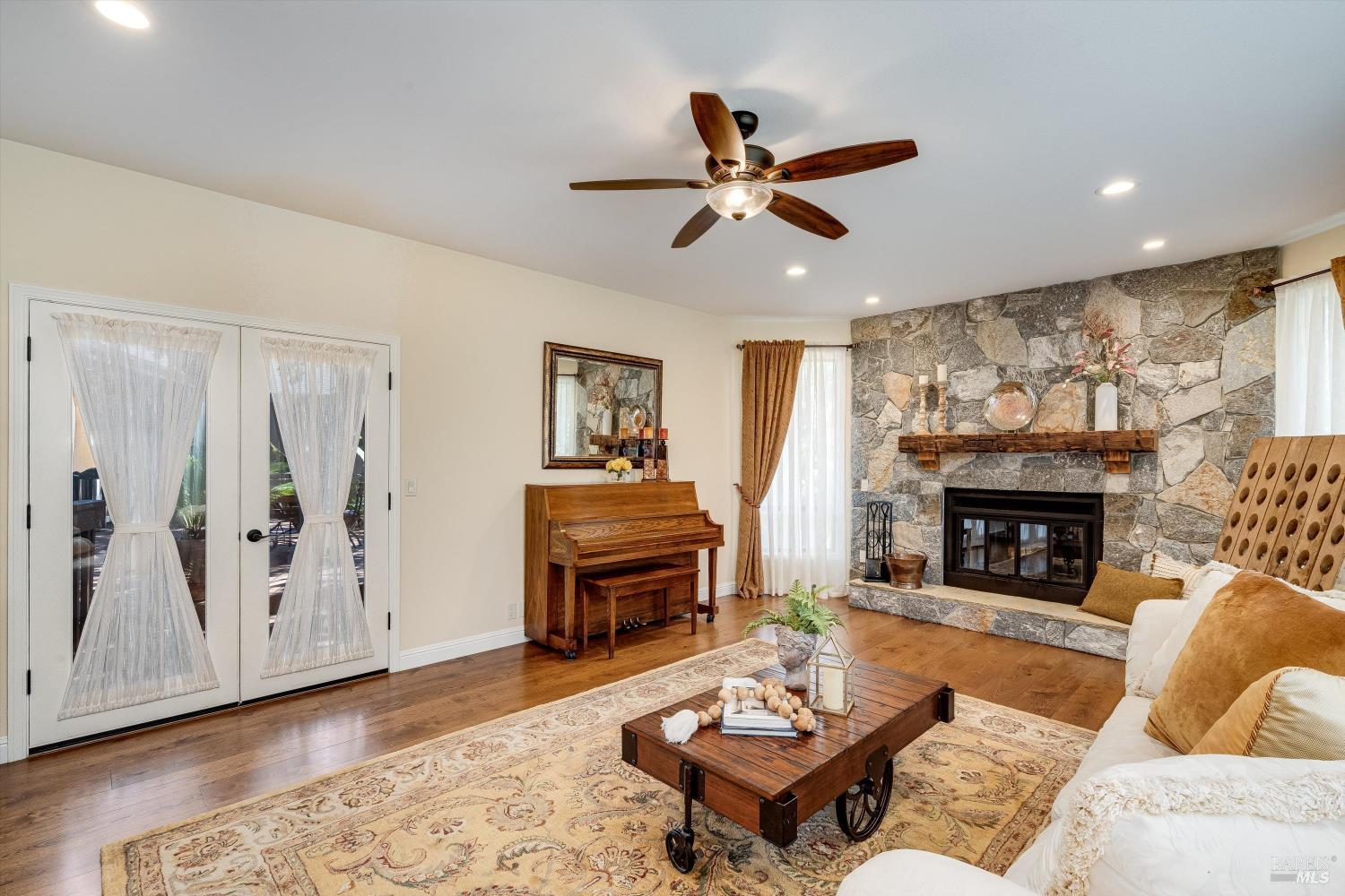 10 Skycrest Way Napa CA 94558