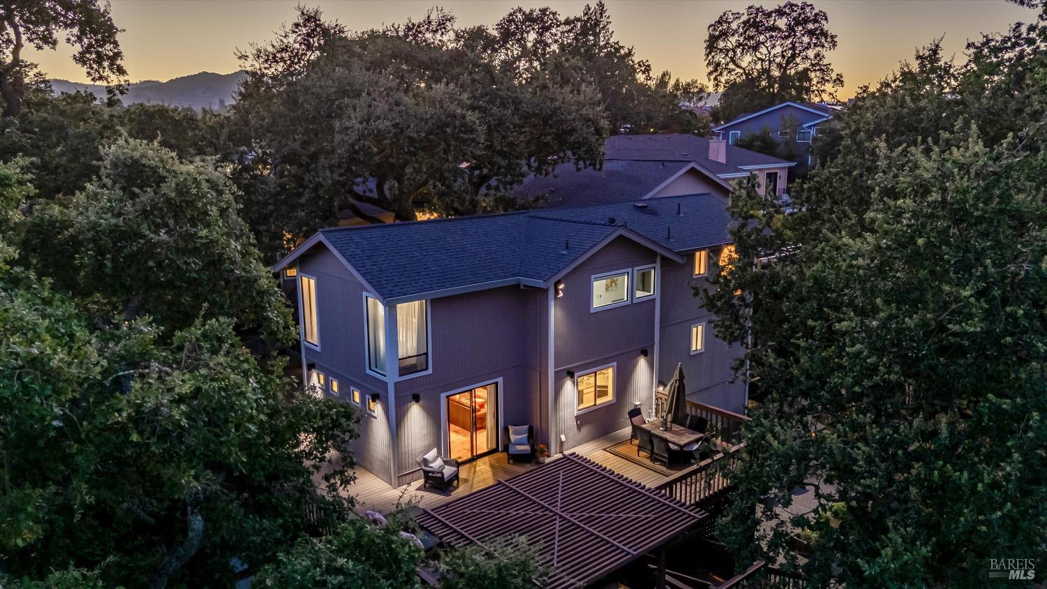 10 Skycrest Way Napa CA 94558