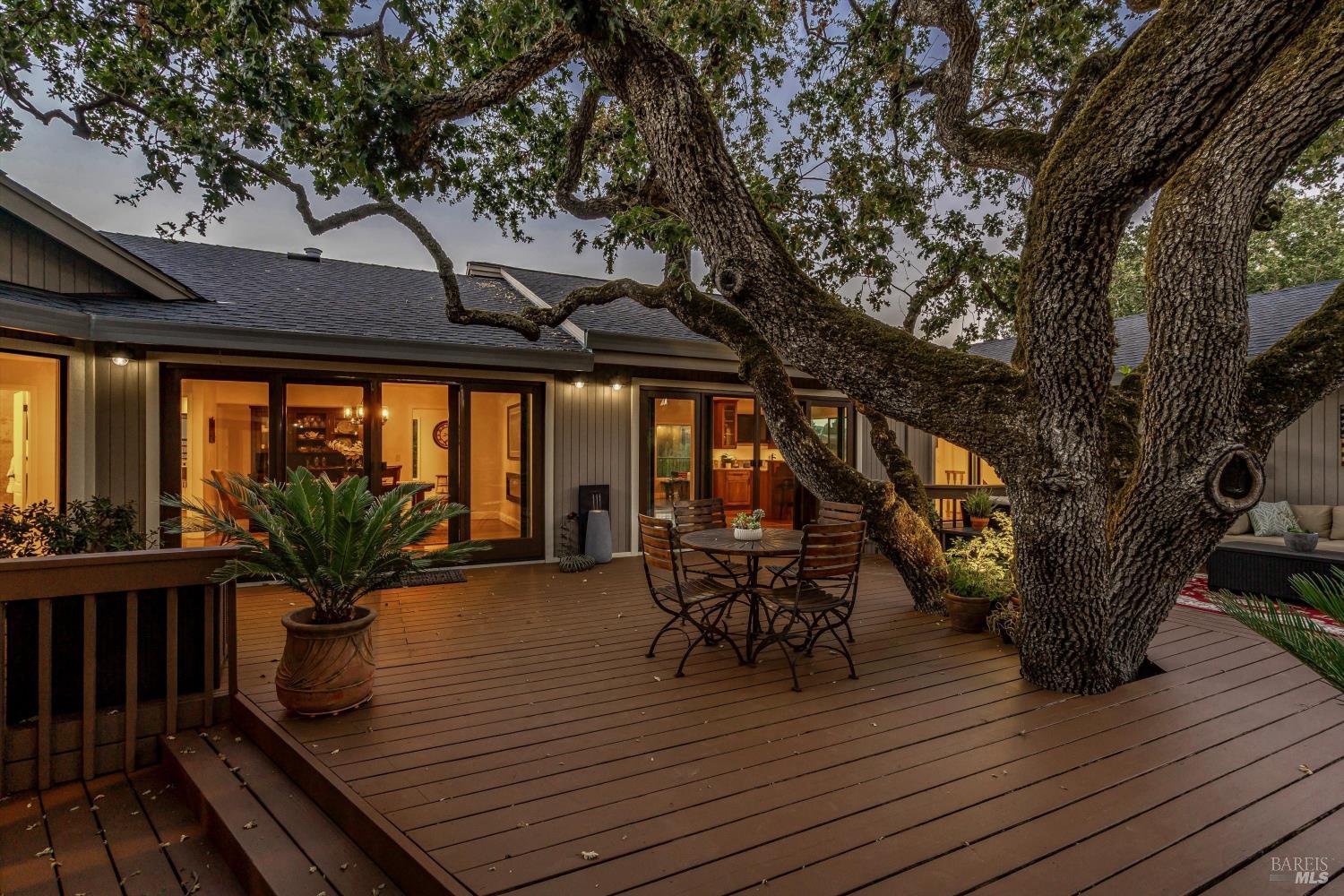 10 Skycrest Way Napa CA 94558