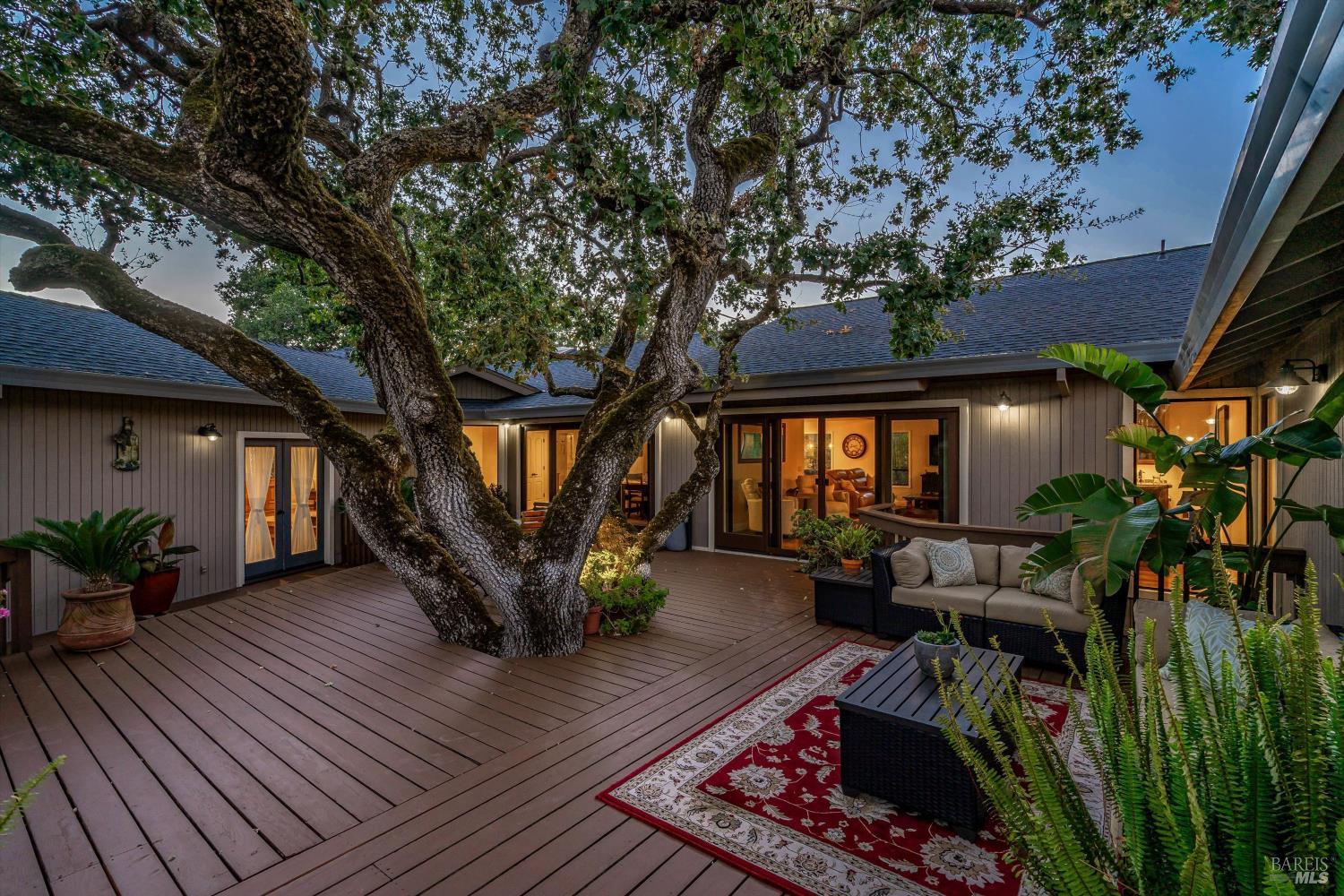 10 Skycrest Way Napa CA 94558