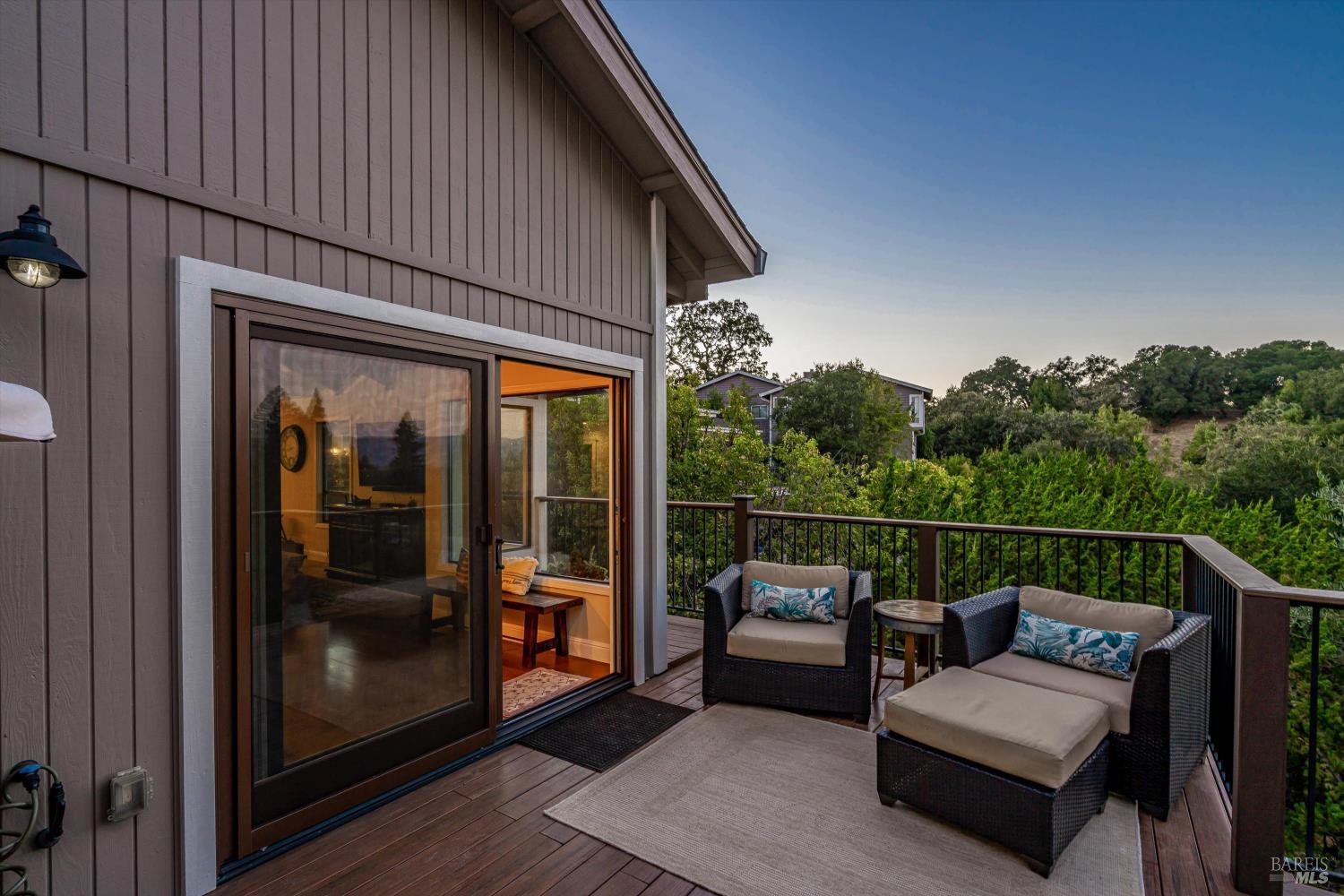 10 Skycrest Way Napa CA 94558