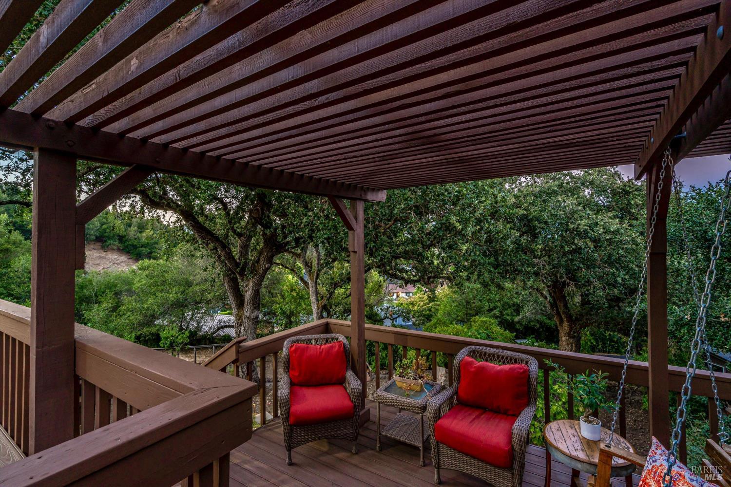 10 Skycrest Way Napa CA 94558