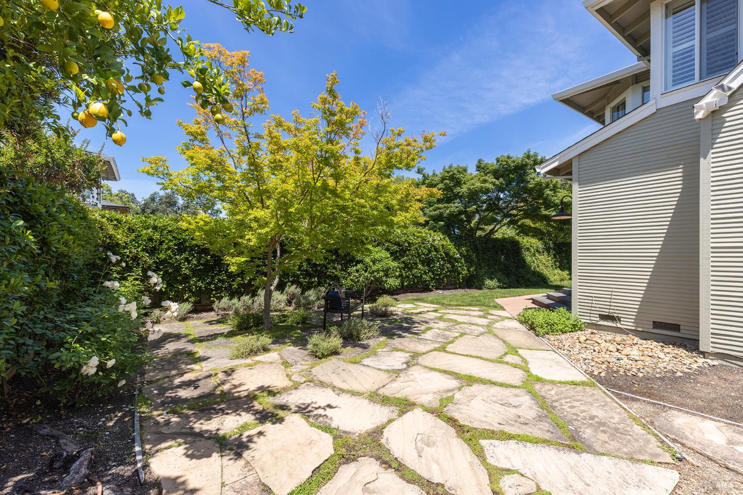 1876 Heritage Way Yountville CA 94599