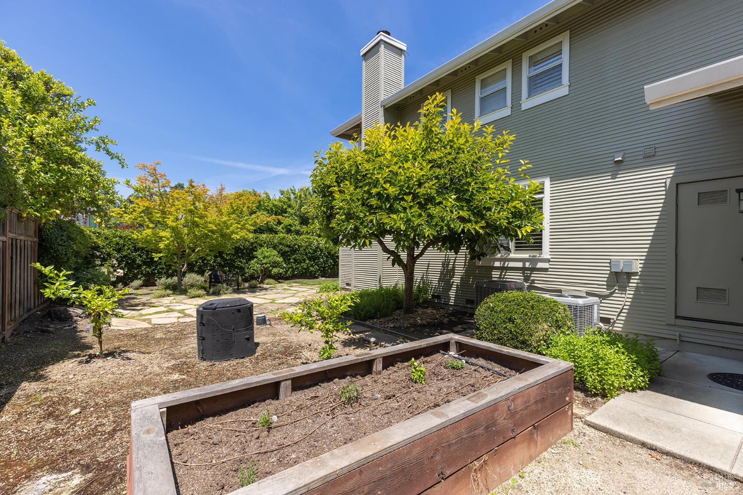 1876 Heritage Way Yountville CA 94599