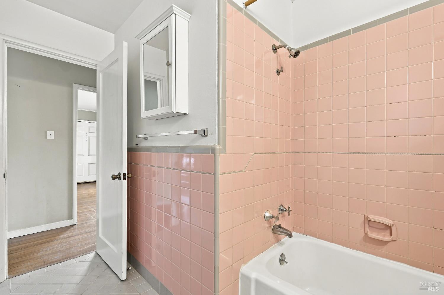 40 S Knoll Road Mill Valley CA 94941