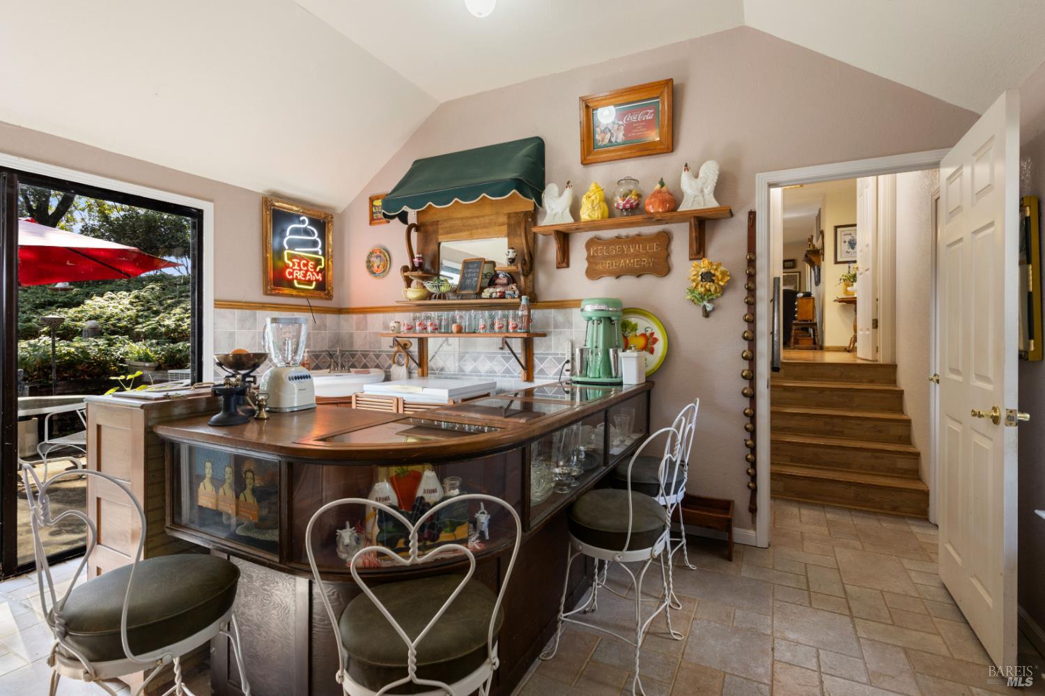 1940 Westlake Drive Kelseyville CA 95451