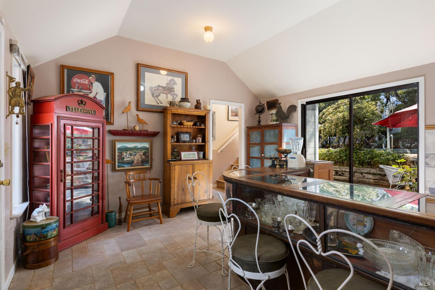 1940 Westlake Drive Kelseyville CA 95451