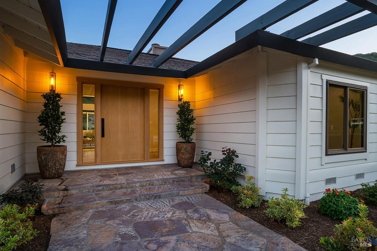 23 Prestwick Court Novato CA 94949