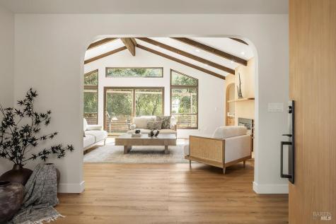 23 Prestwick Court Novato CA 94949