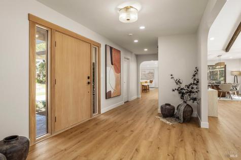 23 Prestwick Court Novato CA 94949