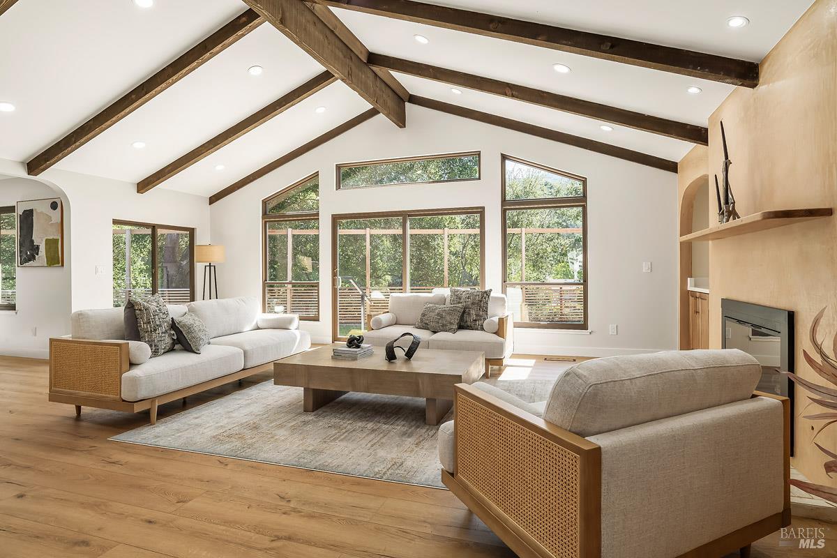 23 Prestwick Court Novato CA 94949