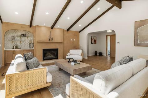 23 Prestwick Court Novato CA 94949