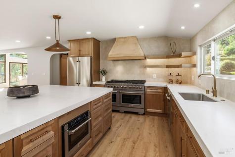 23 Prestwick Court Novato CA 94949