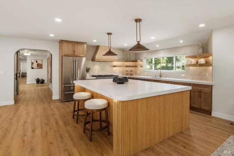 23 Prestwick Court Novato CA 94949