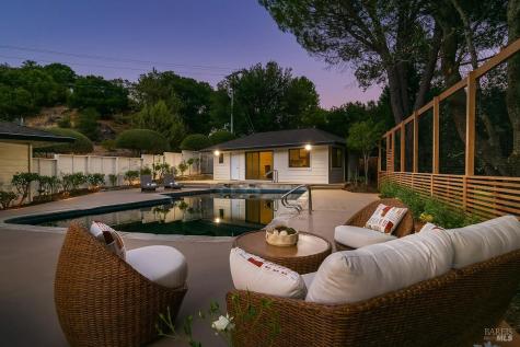 23 Prestwick Court Novato CA 94949