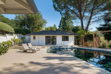 23 Prestwick Court Novato CA 94949