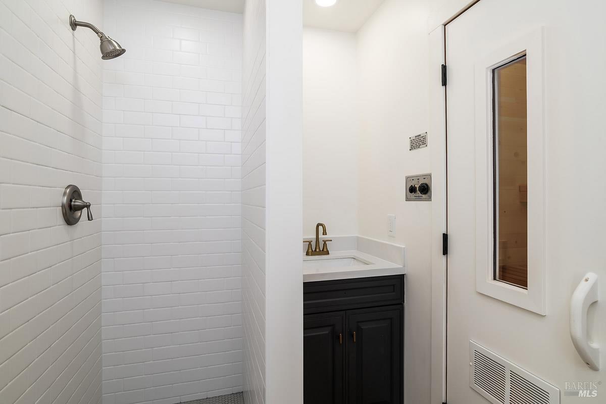 23 Prestwick Court Novato CA 94949