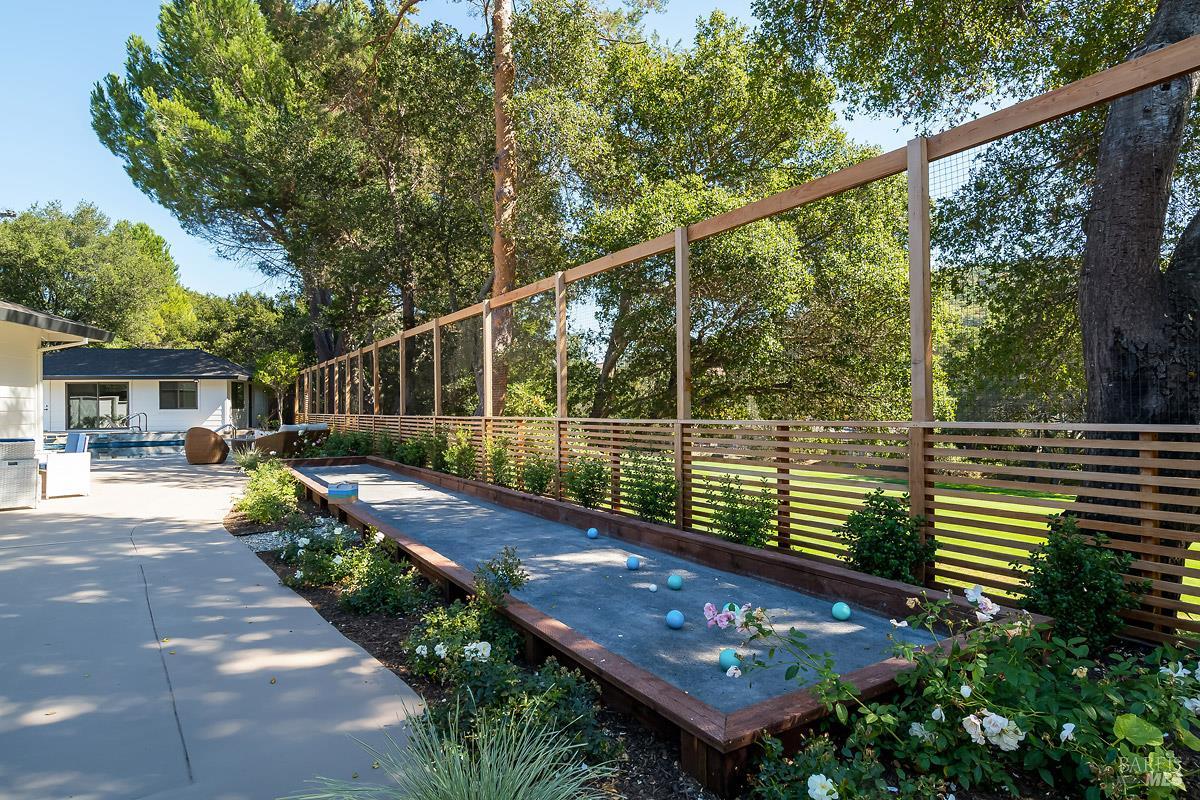 23 Prestwick Court Novato CA 94949