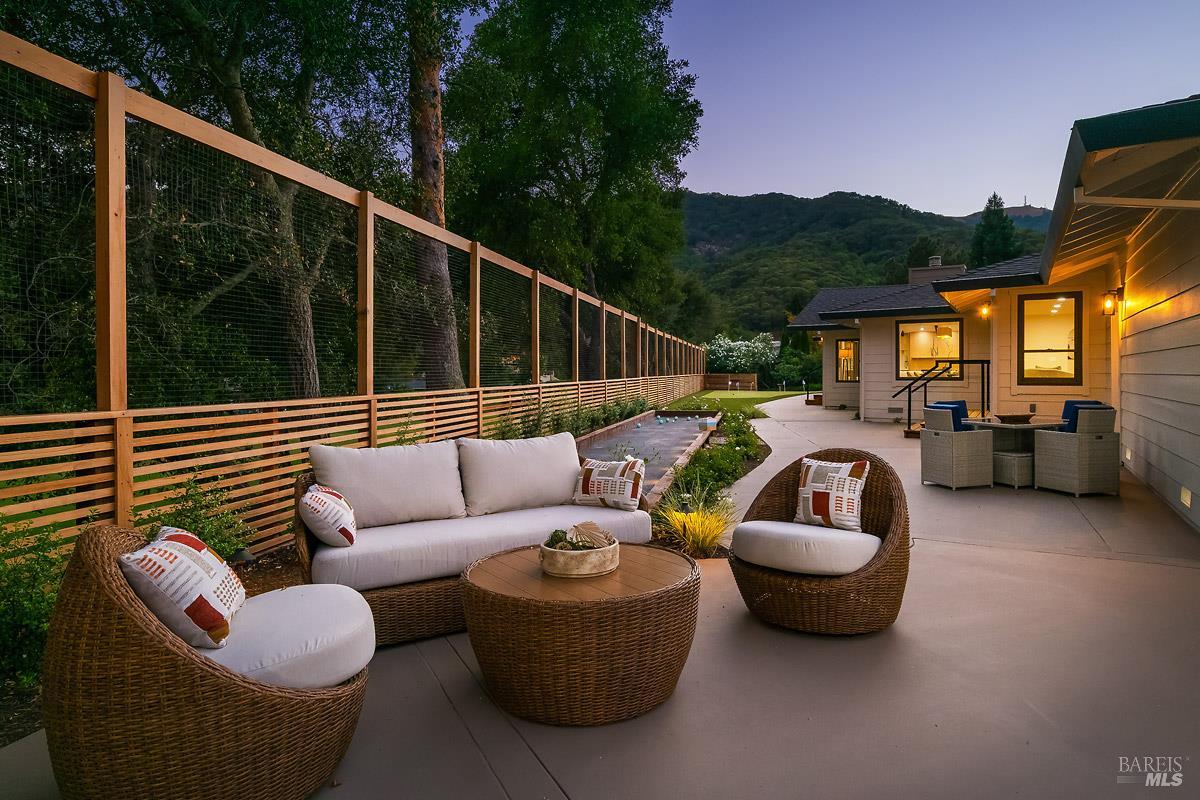 23 Prestwick Court Novato CA 94949