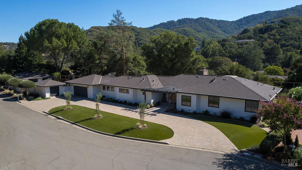 23 Prestwick Court Novato CA 94949
